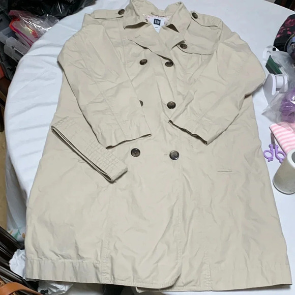 GAP Jackets & Blazers - GAP Women’s Coat, excellent condition.